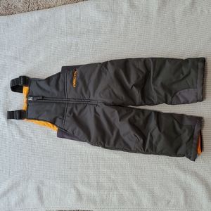 2T snowpants or 24 month